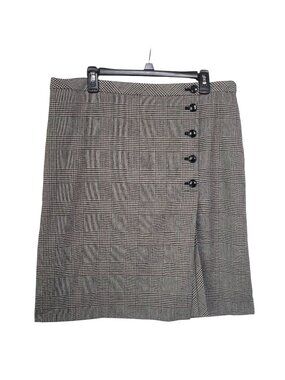 Banana Republic Plaid A-Line Skirt Sz 14 Side Button Wool Blend Black White Red